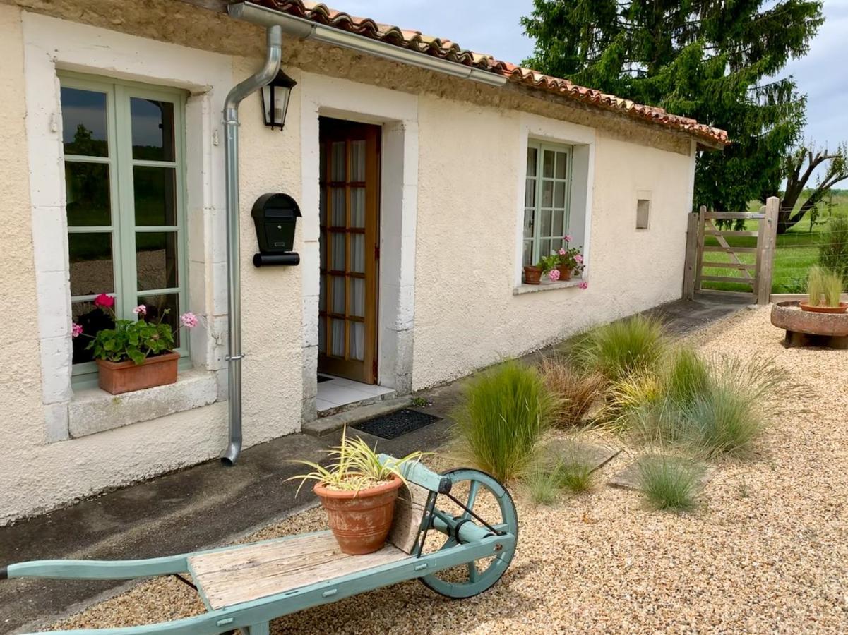 Chez Sarrazin Villa Brossac Bagian luar foto